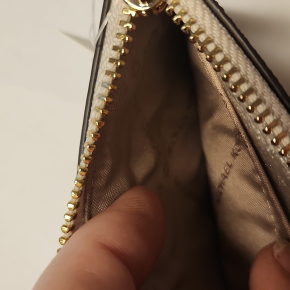 Michael Kors Credit Card Keychain Jet Set Coin Pouch NEW Vanella - Picture 7 of 10